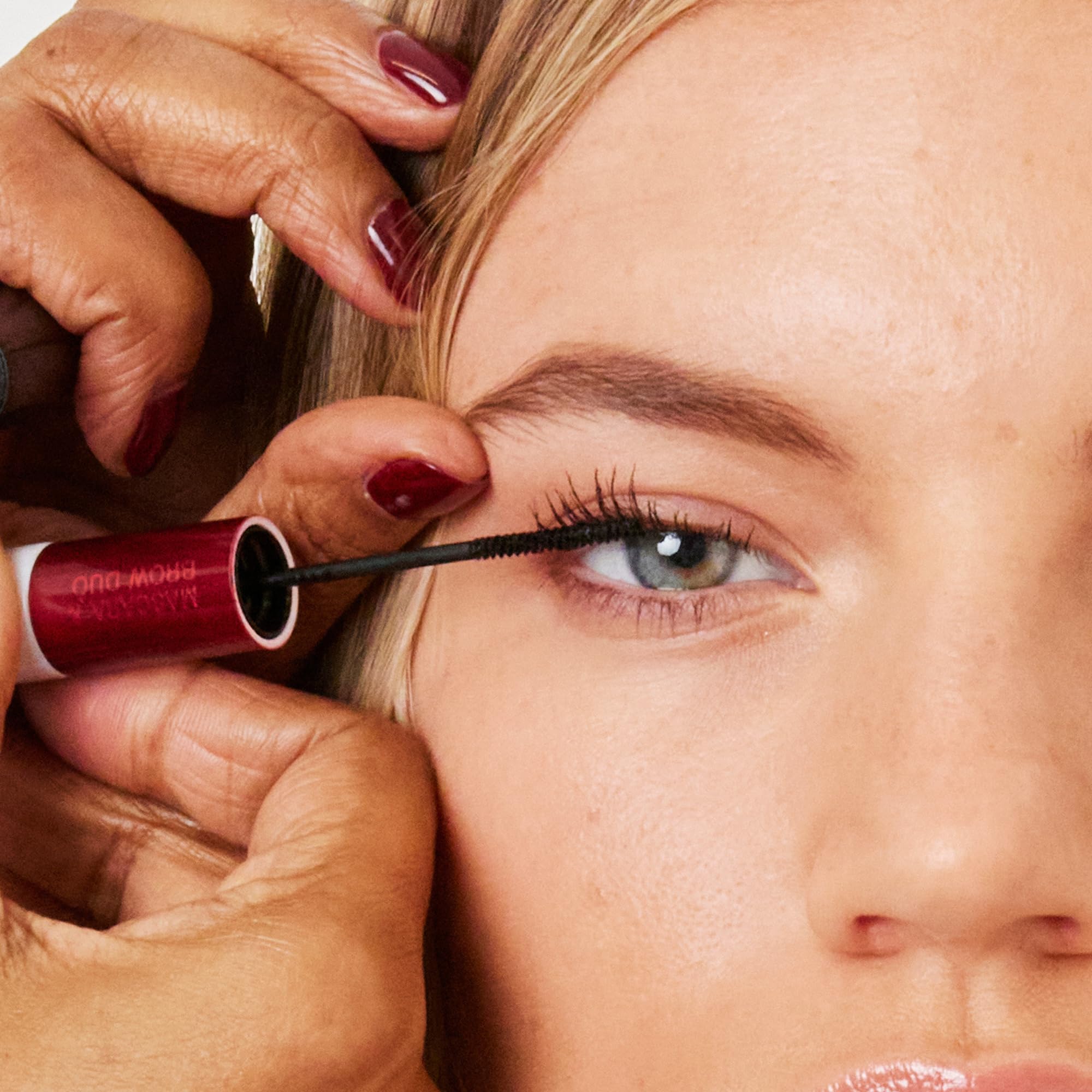 Ruby Hammer Mascara & Brow Duo for Natural Definition and Lash Conditioning 5