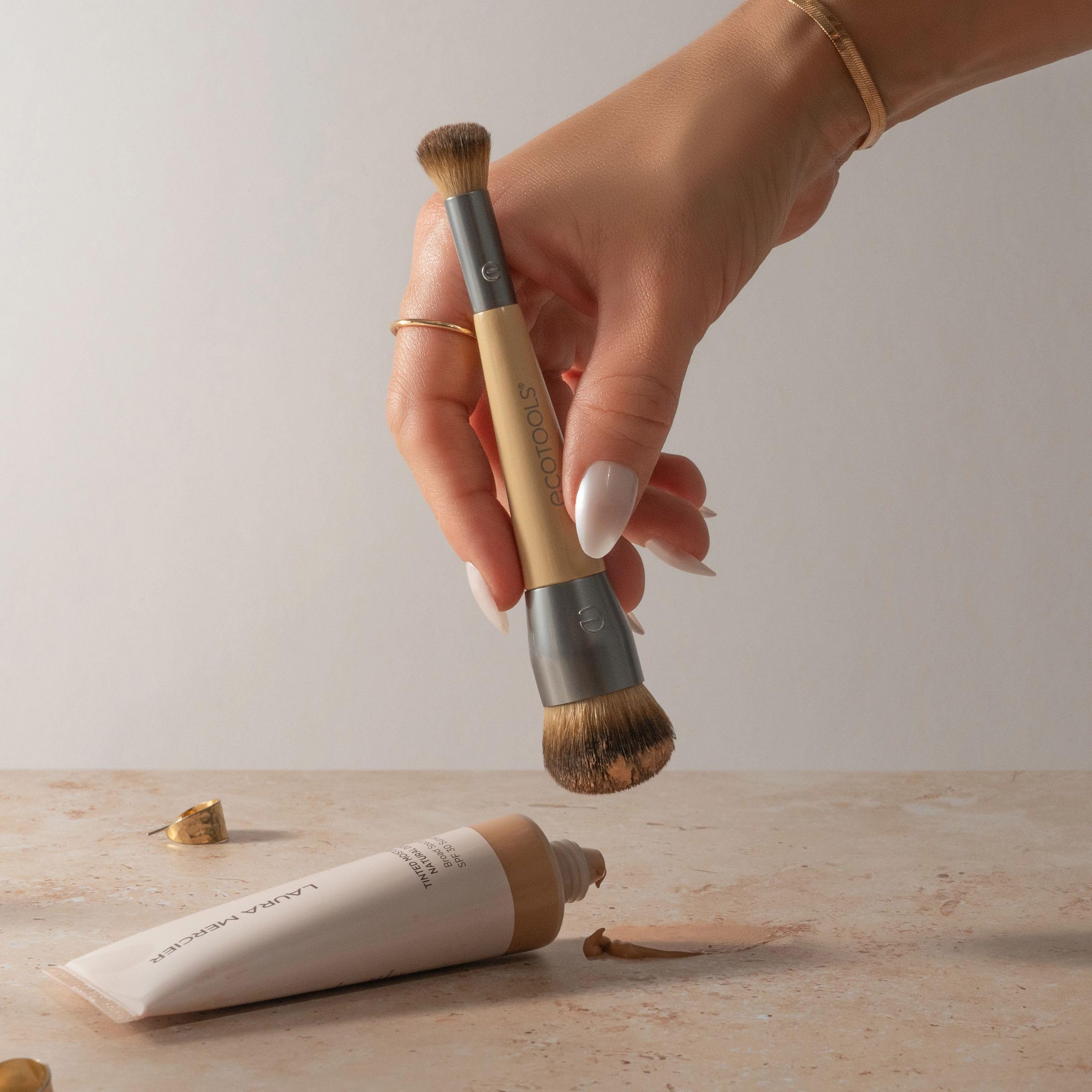 EcoTools Blend + Conceal Dual-Ended Makeup Brush for Foundation and Concealer 6