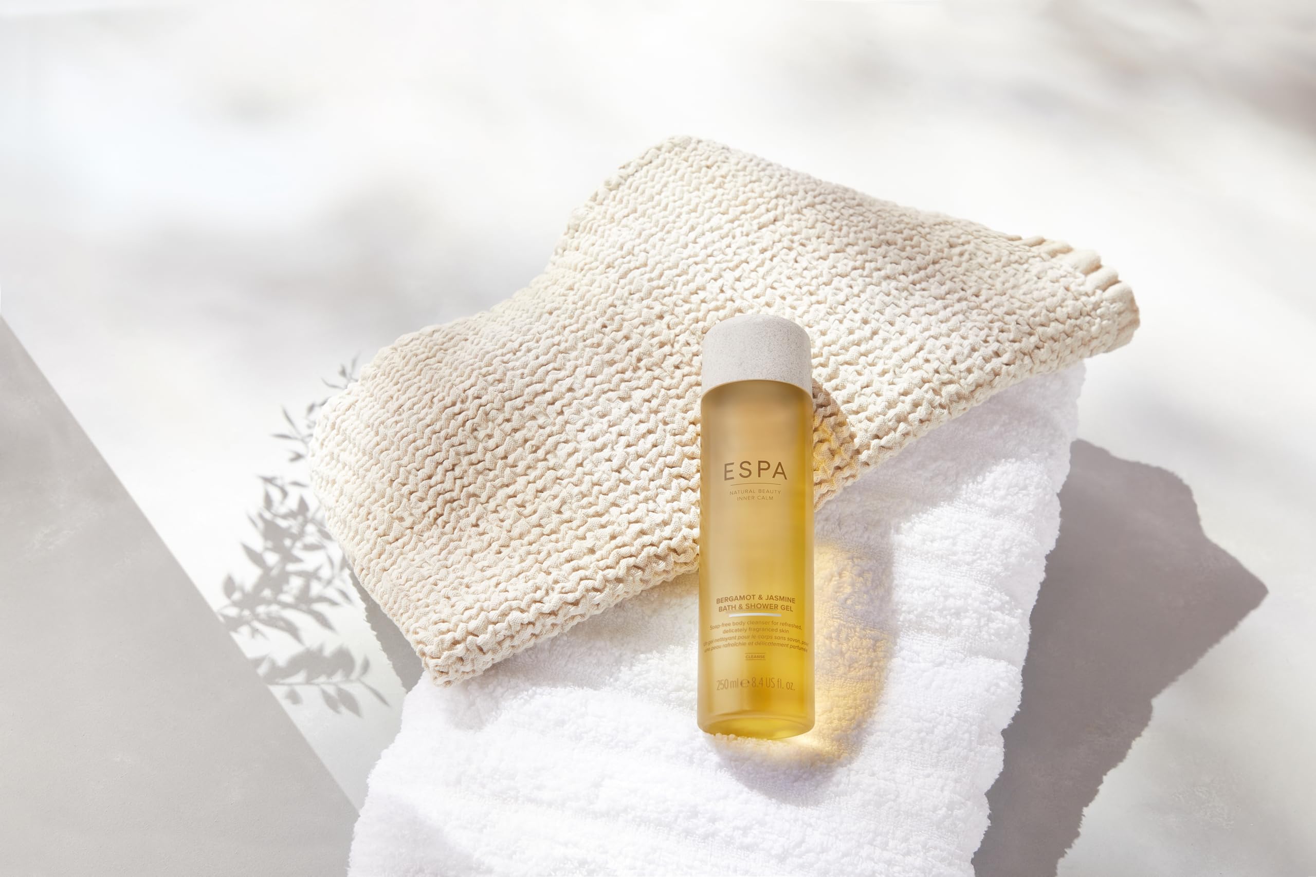 ESPA | Bergamotte &amp; Jasmin Duschgel | 250 ml | Für alle Hauttypen geeignet | 100 % natürlicher Duft