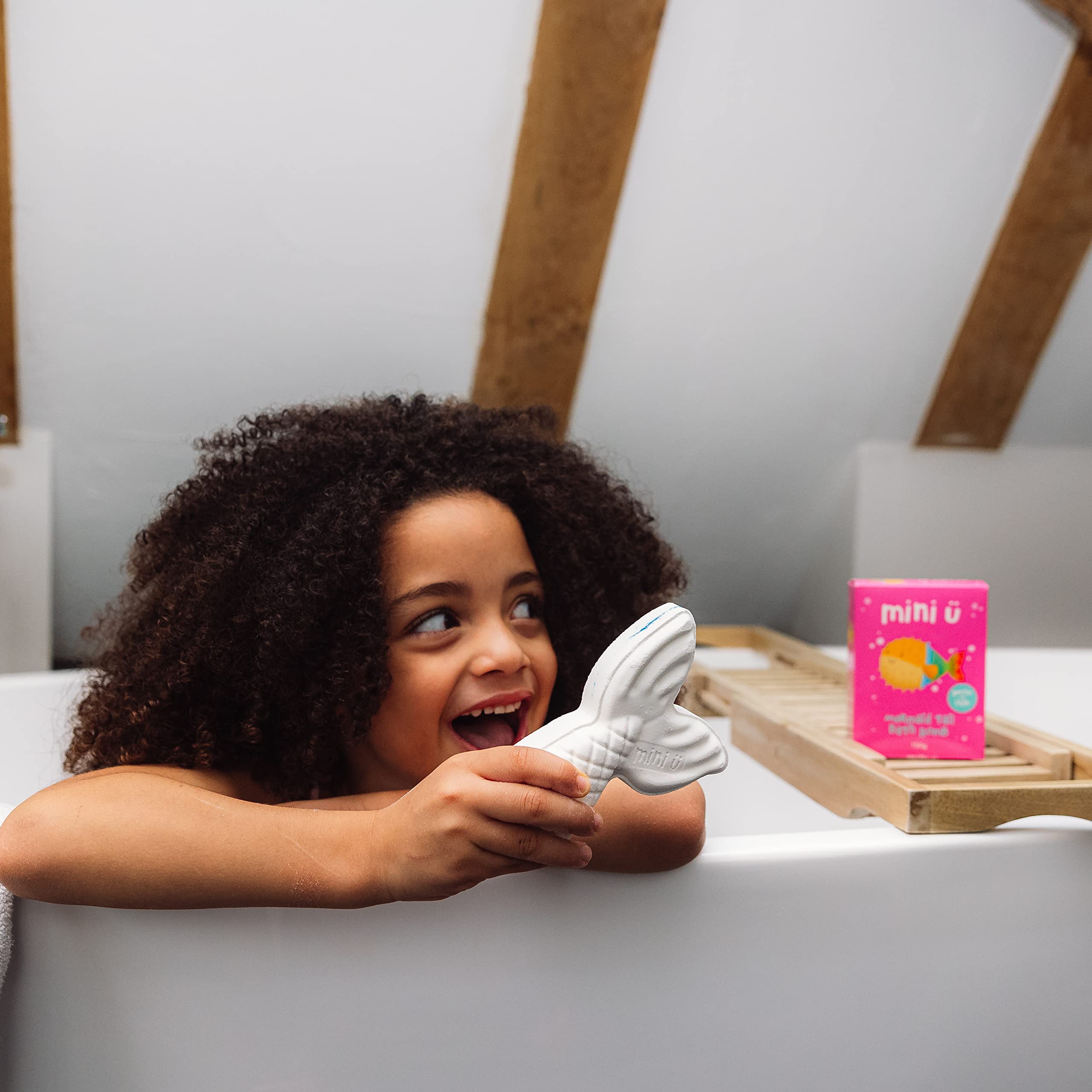 Mini U Mermaid Tail Fizzing Bath Bomb for Kids - Vegan, Cruelty-Free Fun 4