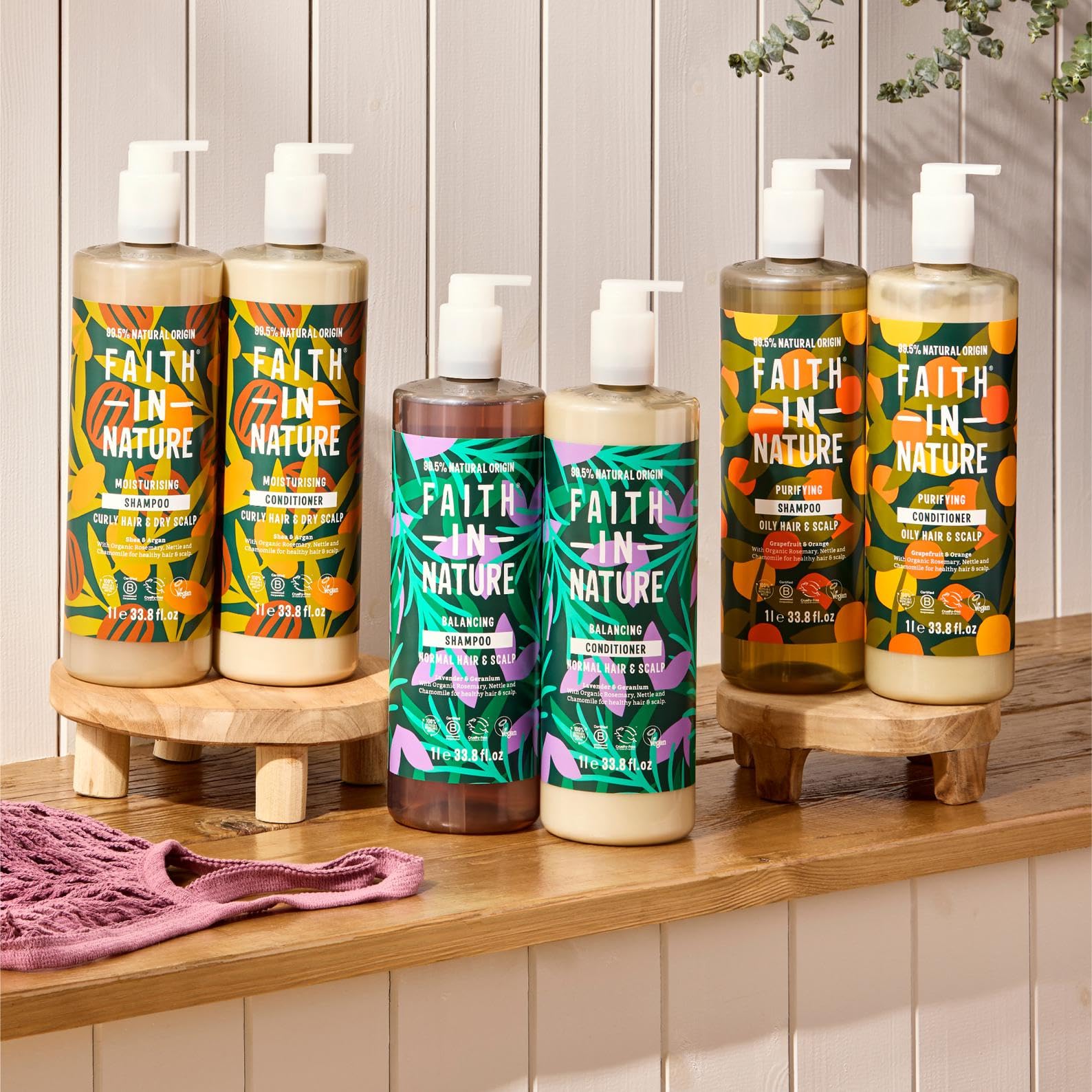 Faith In Nature 1L Natürliches Grapefruit- und Orangen-Shampoo, reinigend für fettige Haut 8