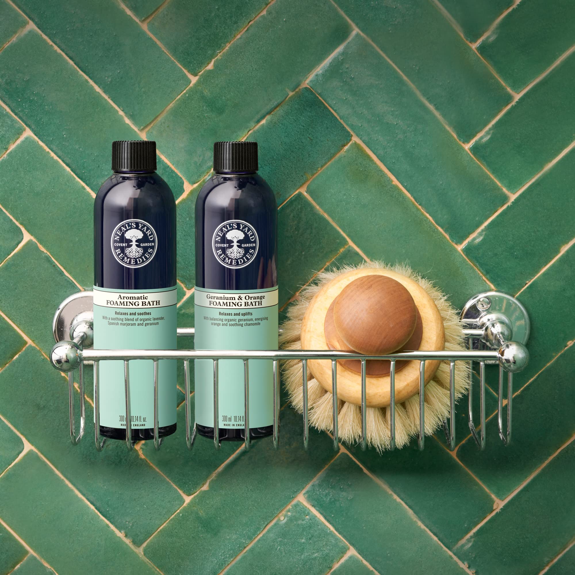 Neal's Yard Remedies Geranien- und Orangen-Schaumbad für mehr Ruhe 5