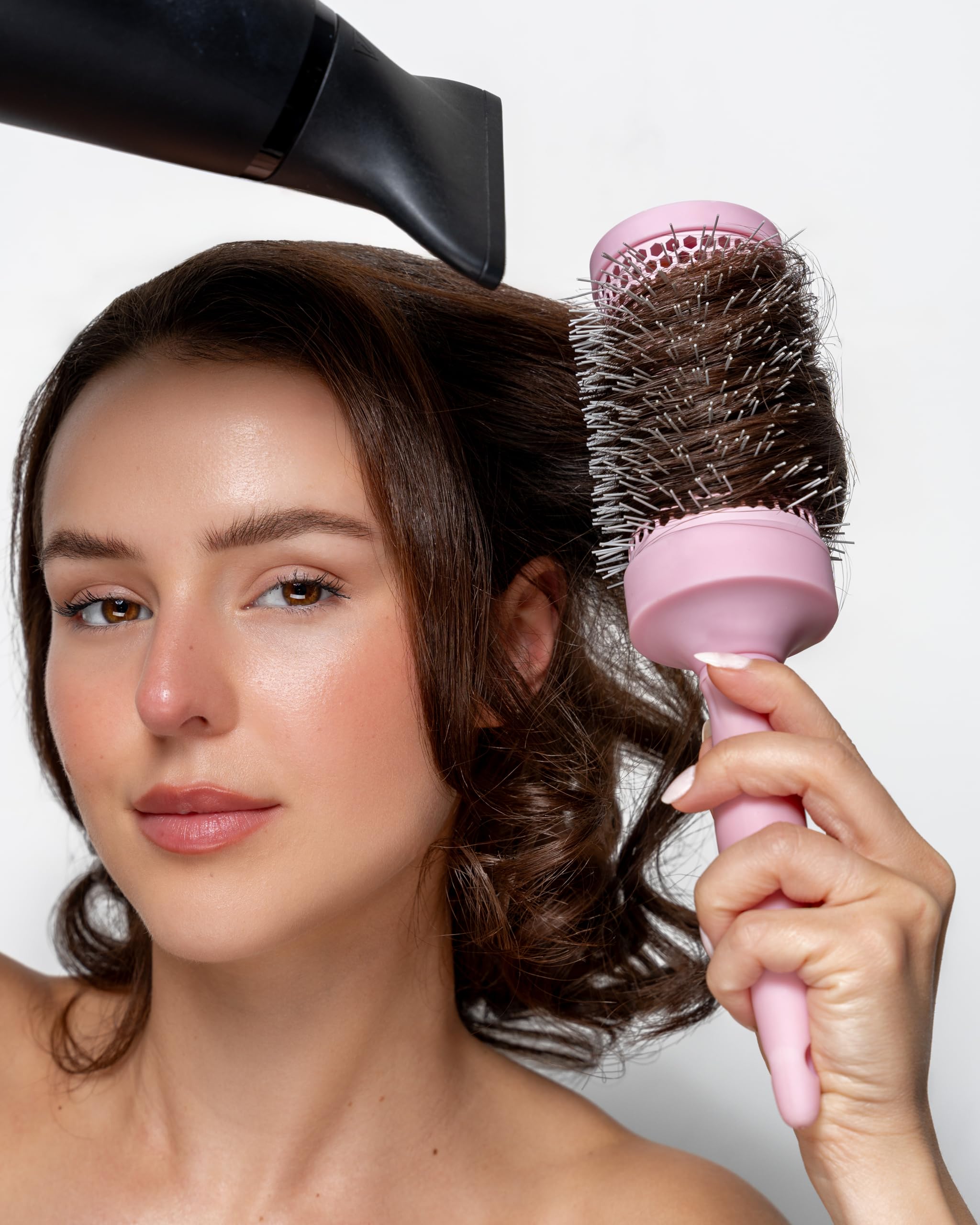 Brushworks Large Radial Vent Brush with Ceramic Barrel for Volume and Fast Drying 7