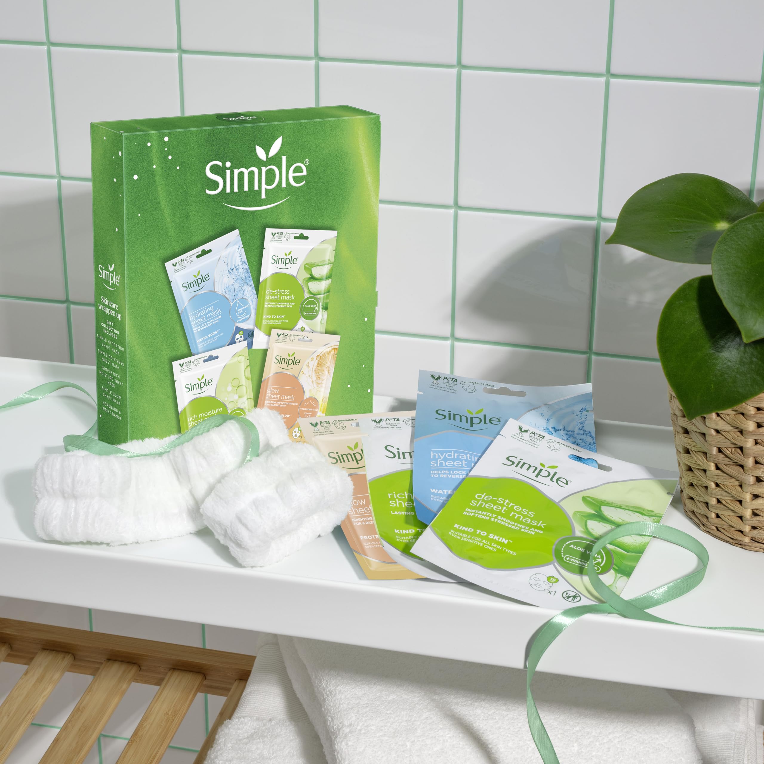Simple Sheet Mask Collection Gift Set with 4 Favourite Masks and Accessories 5