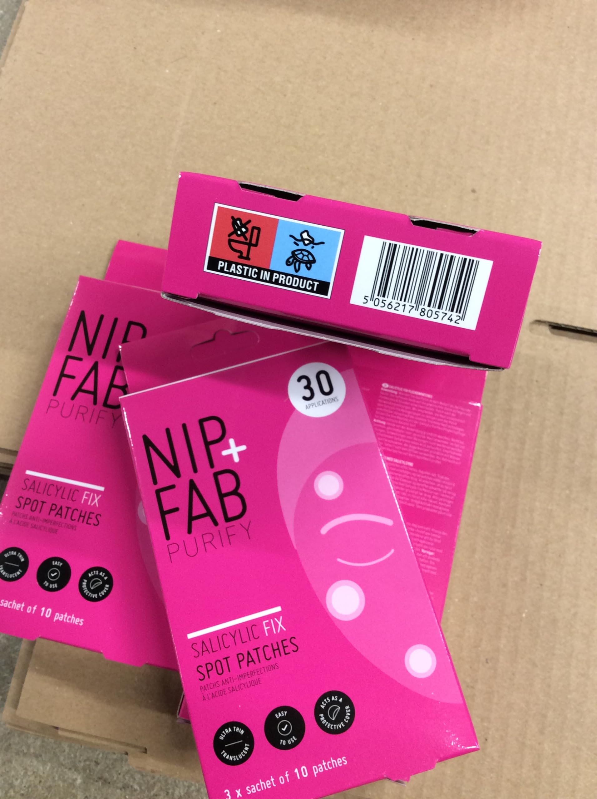 Nip + Fab Salicylsäure Fix Spot Patches für das Gesicht mit Teebaumöl-Unreinheiten 7