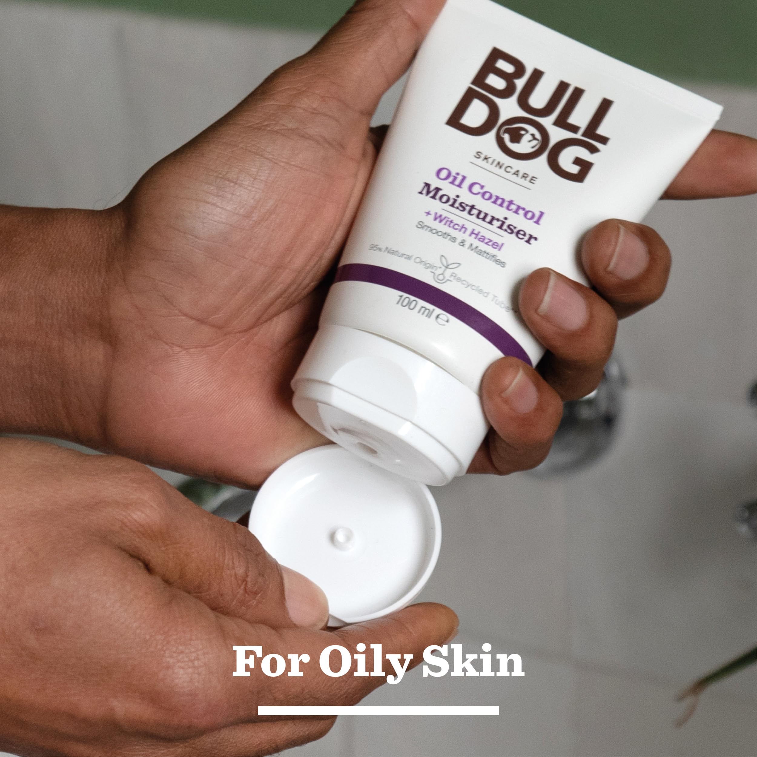 Bulldog Oil Control Moisturiser for Men, 100ml - Mattifying & Non-Greasy 5