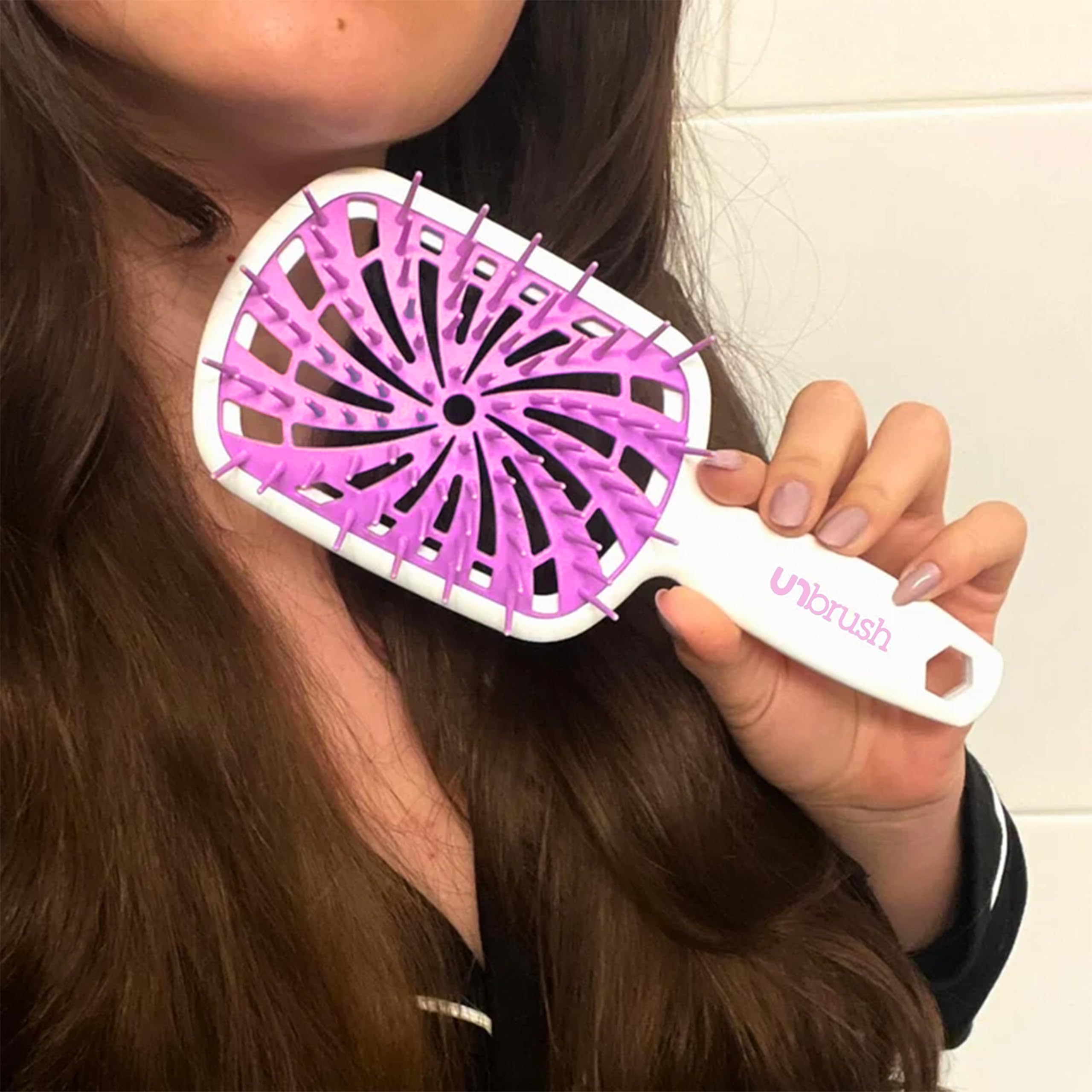 FHI Heat UNbrush Plus Detangling Brush for Gentle Use on Wet or Dry Fine, Fragile, Curly Hair 4