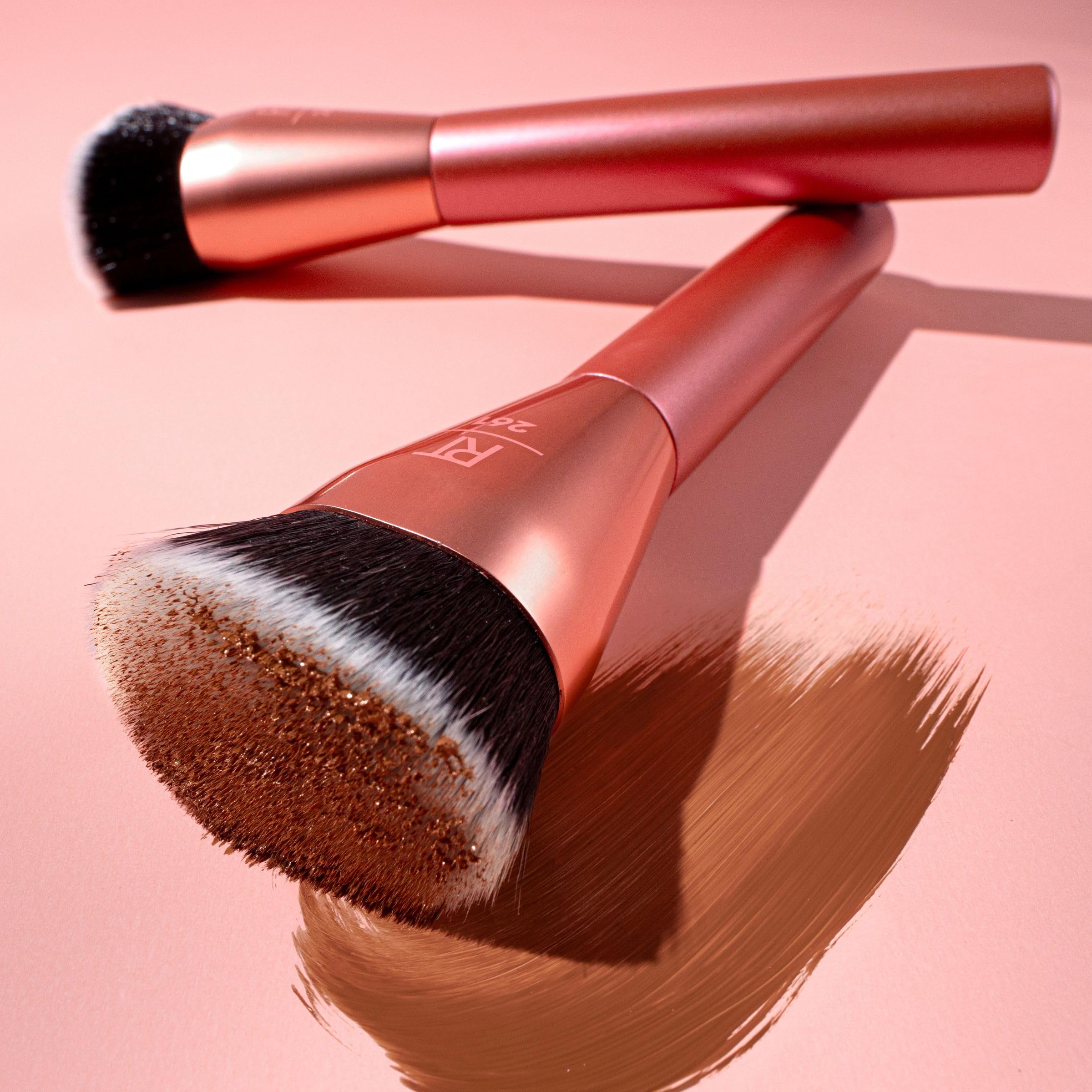 Real Techniques Snatch + Sculpt Konturpinsel, für flüssige und cremige Konturprodukte sowie Bronzer, flache Oberseite und ovaler Kopf zum Verblenden und Polieren, dicht, 1 Stück 7