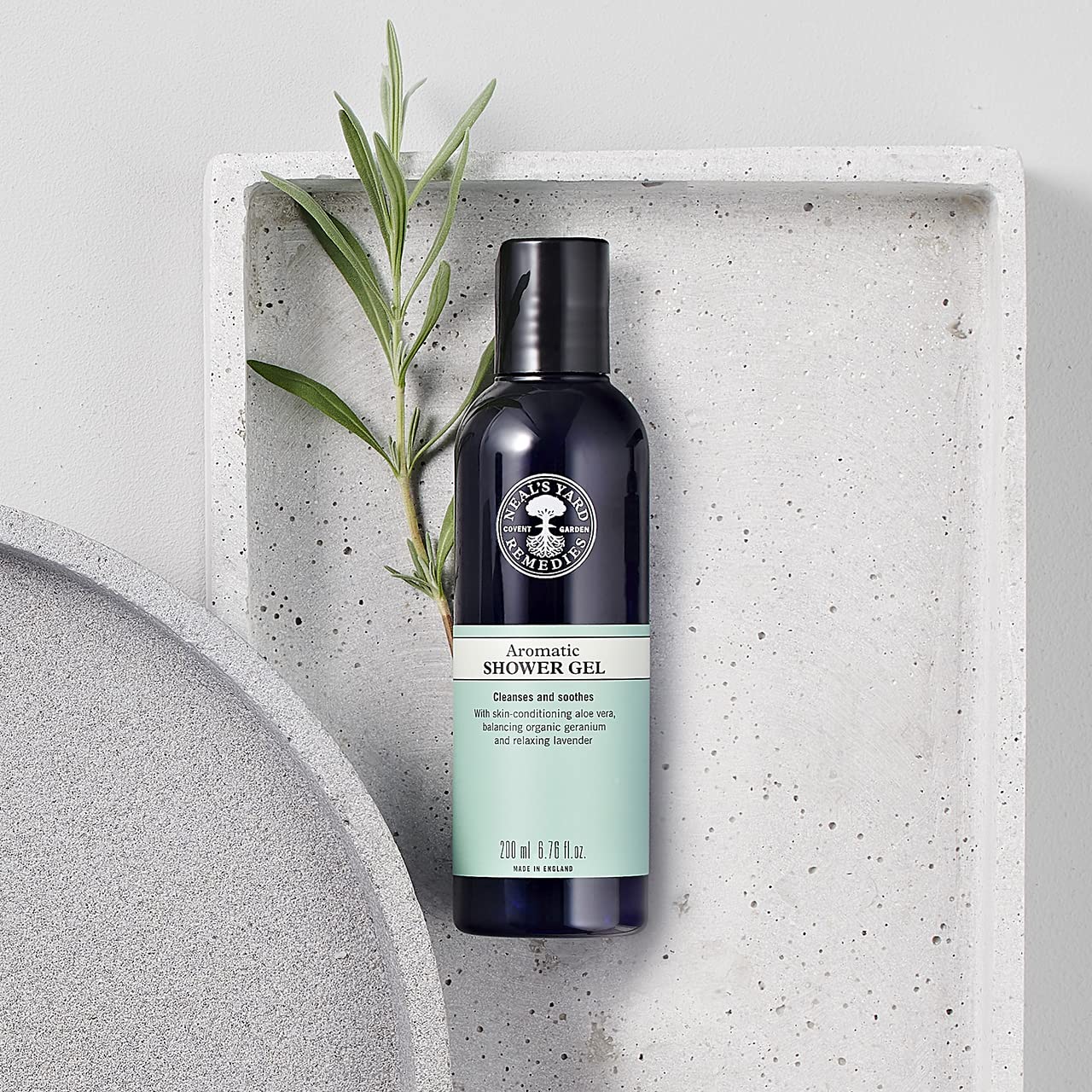 Neal's Yard Remedies Beauty Sleep Foaming Bath for Relaxation 5