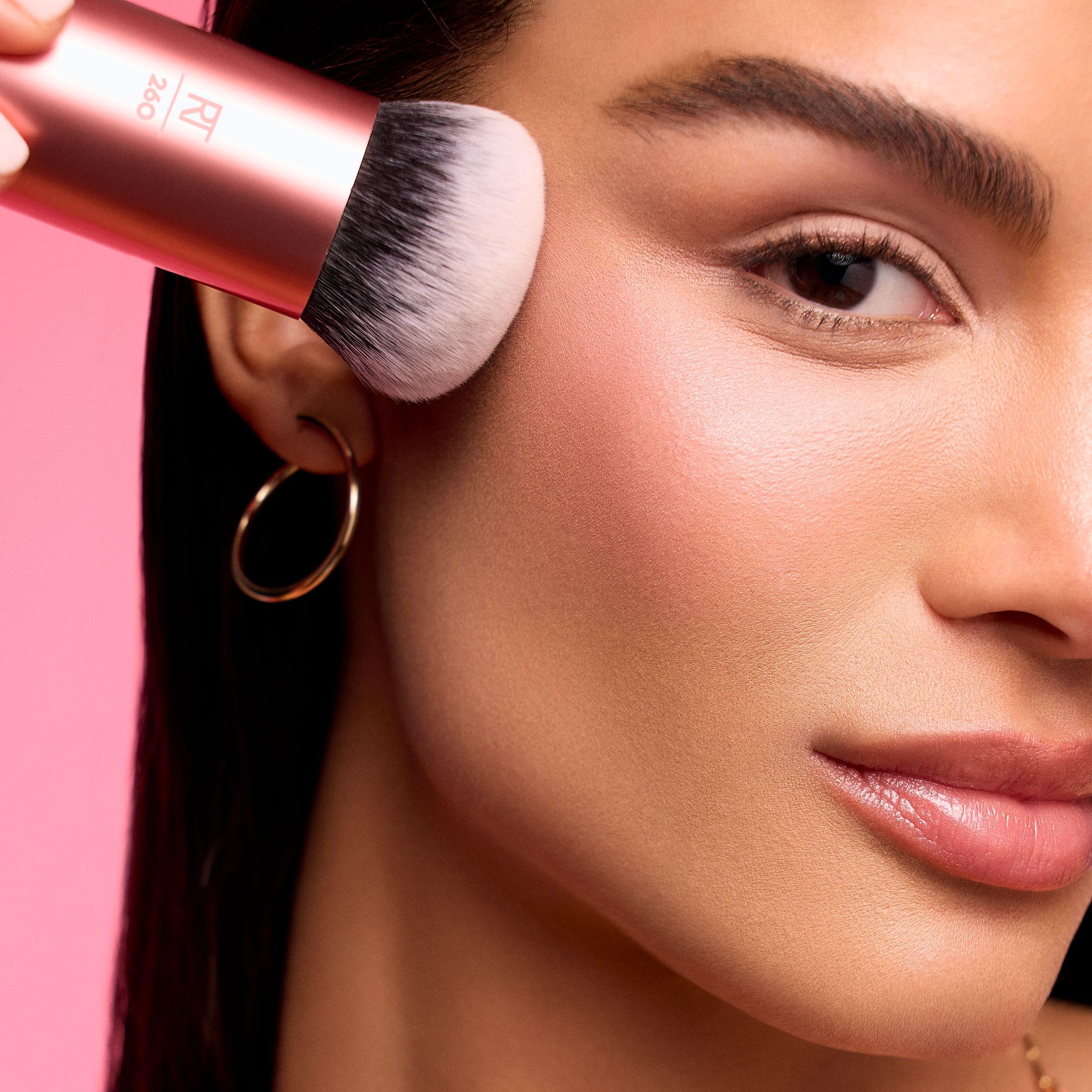 Real Techniques Bubble Blending Makeup Brush, vielseitiger Gesichtspinsel für flüssige, cremige und pudrige Produkte, mit einzigartigem Bläschenkopf, synthetischen Borsten, vegan, tierversuchsfrei, 1 Stück 5