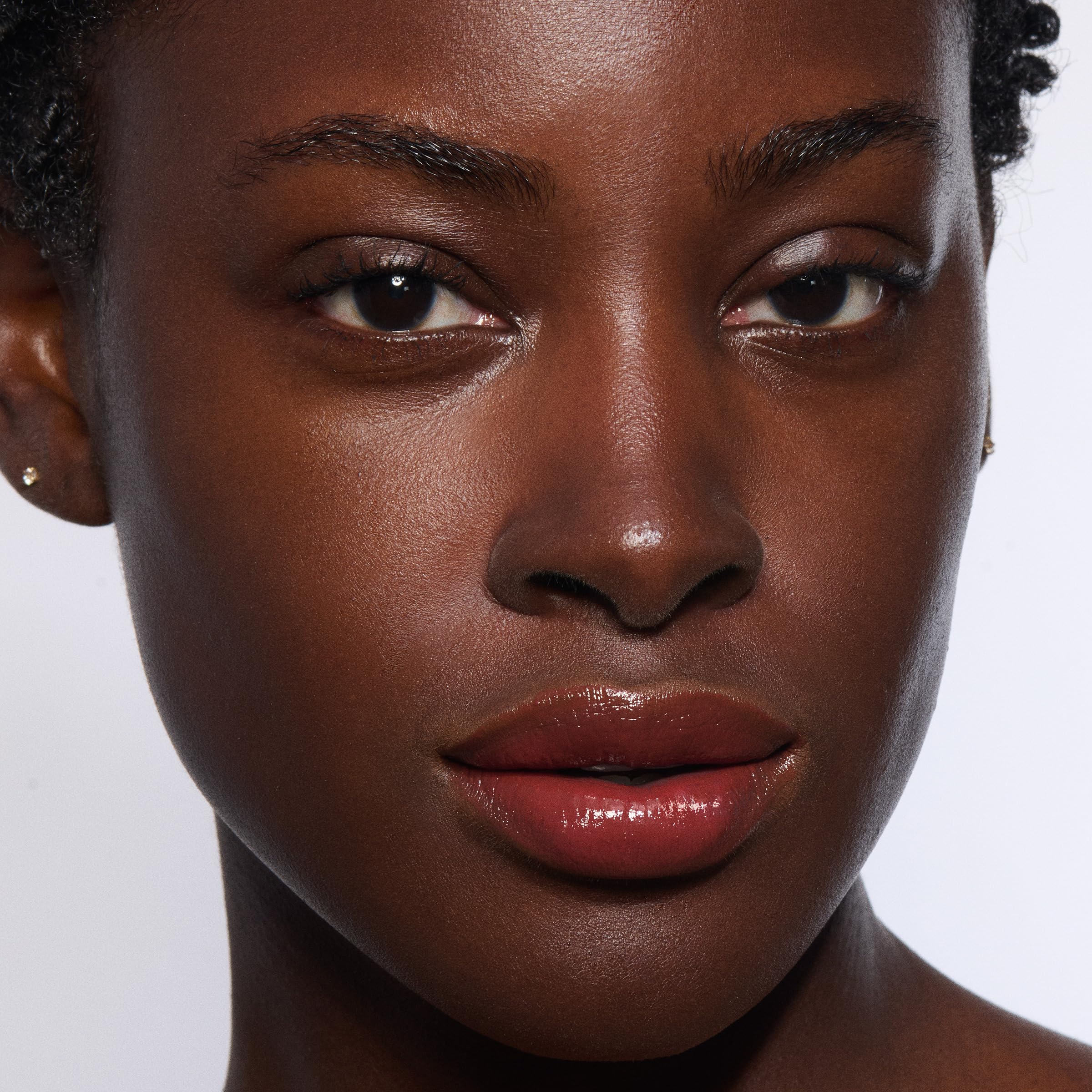 CLARINS Lip Oil Balm in Shade 05 Cherry (2.9g) 6