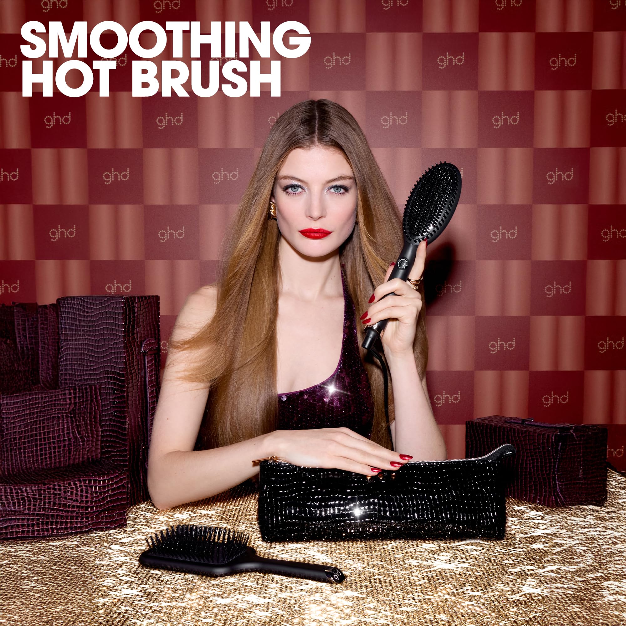 ghd Glide Festive Gift Set - Smoothing Hot Brush with Paddle Brush 3
