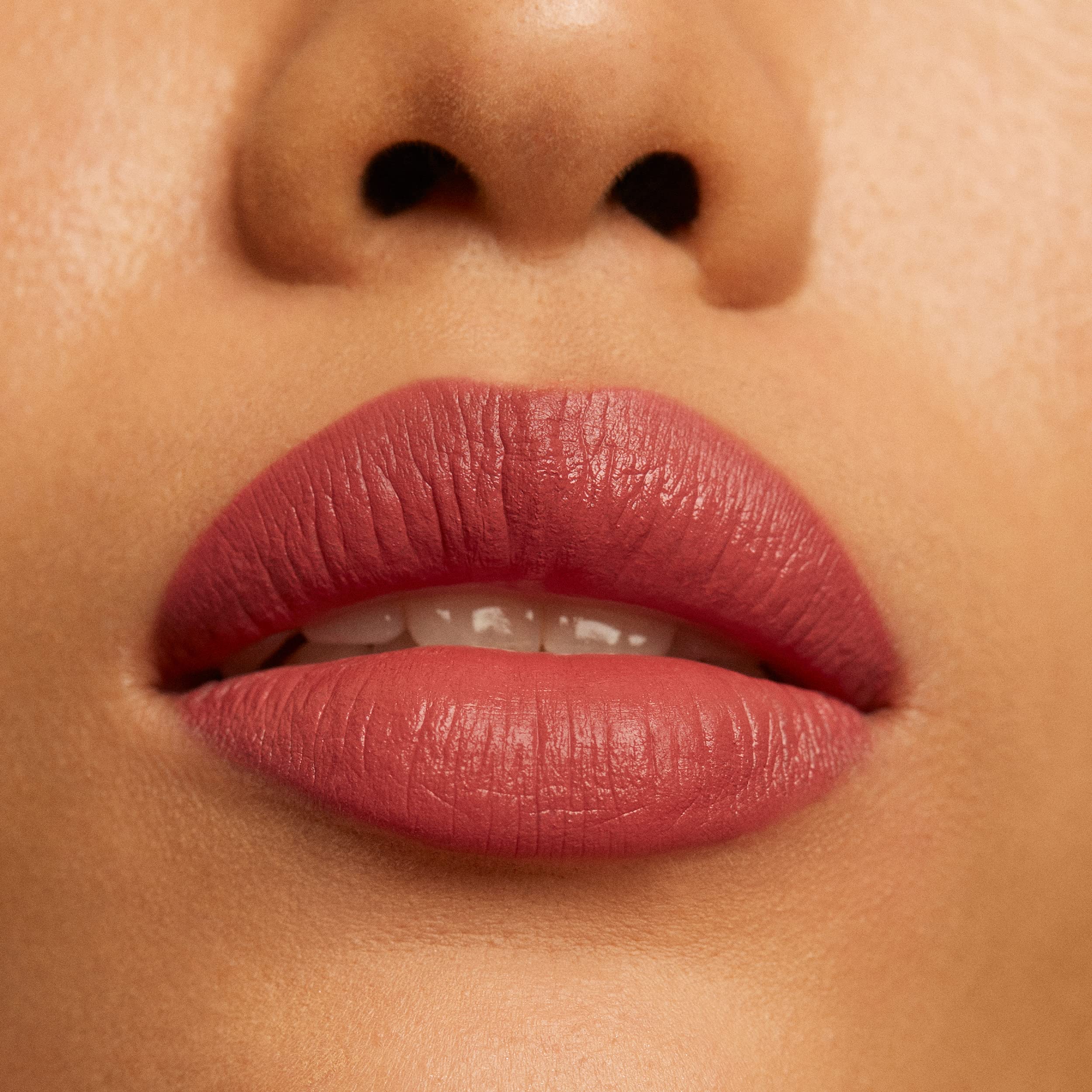 3INA MAKEUP – Lippenstift 254 – Dunkelrosa Nude-Lippenstift mit Vitamin E und Sheabutter – Langanhaltende, matte, cremige Lippenfarbe