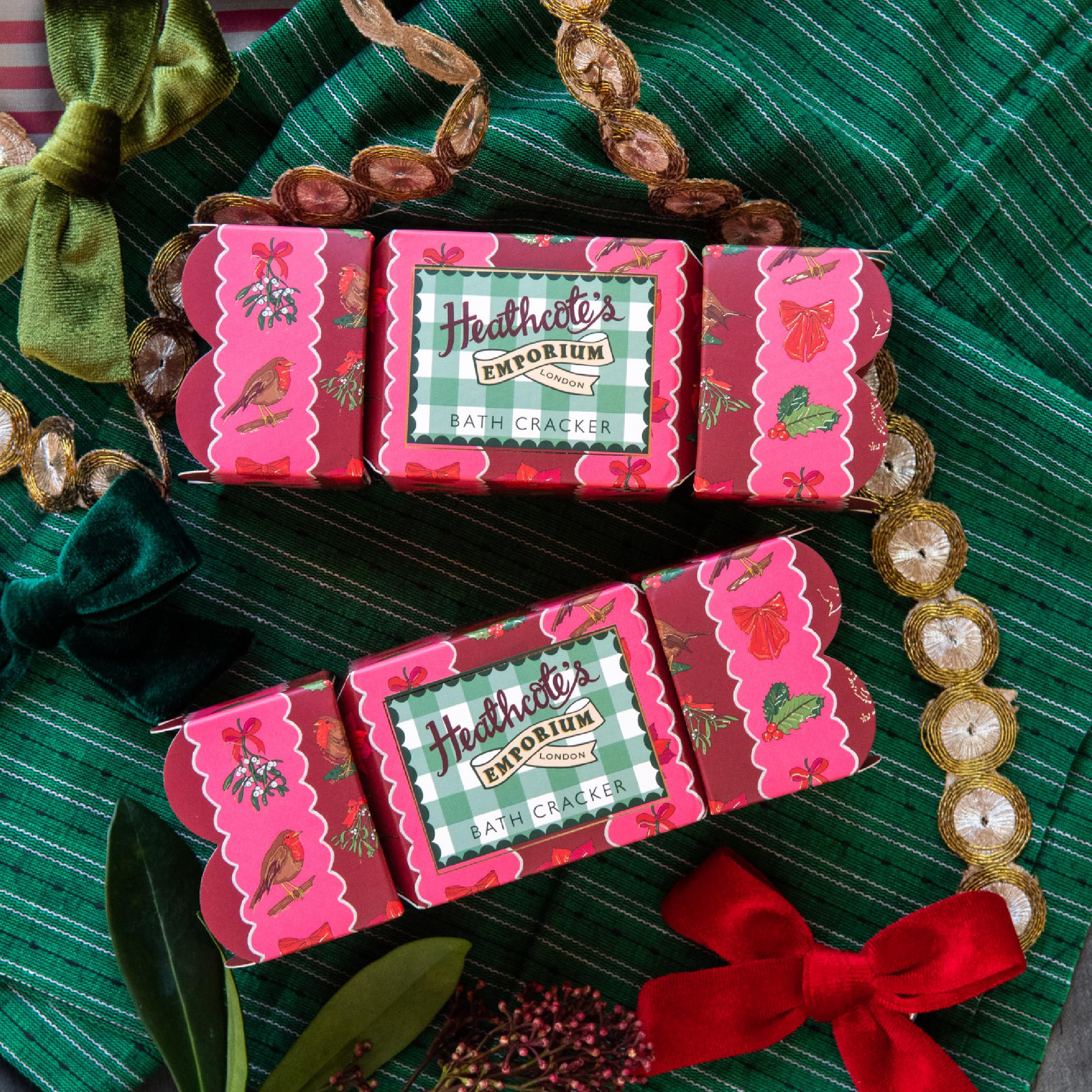 Heathcote & Ivory Emporium Bath Fizzers Cracker with Essential Oils, 3 x 50g