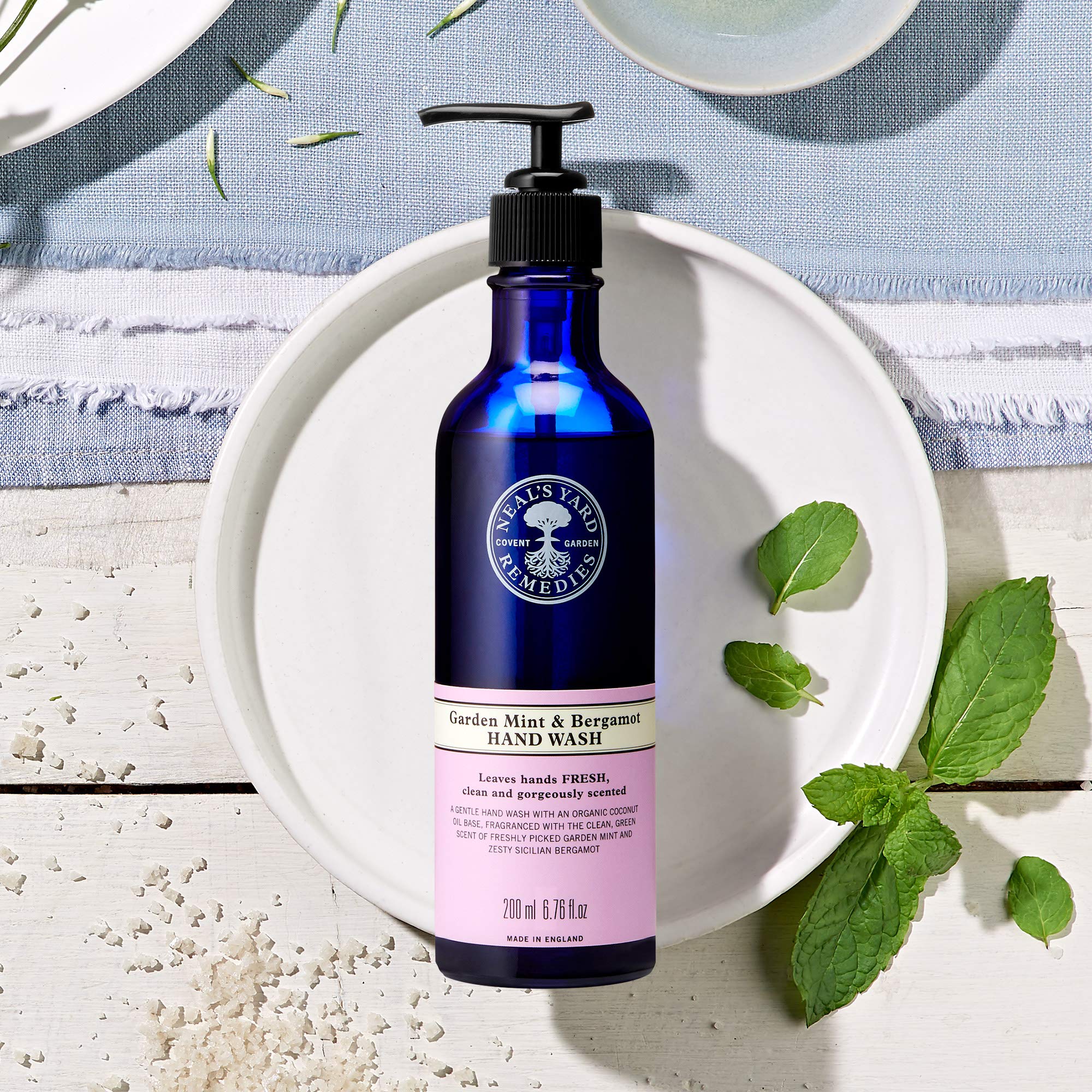 Neal's Yard Remedies Handseife mit Gartenminze und Bergamotte – Pumpspender | Bio-Handseife