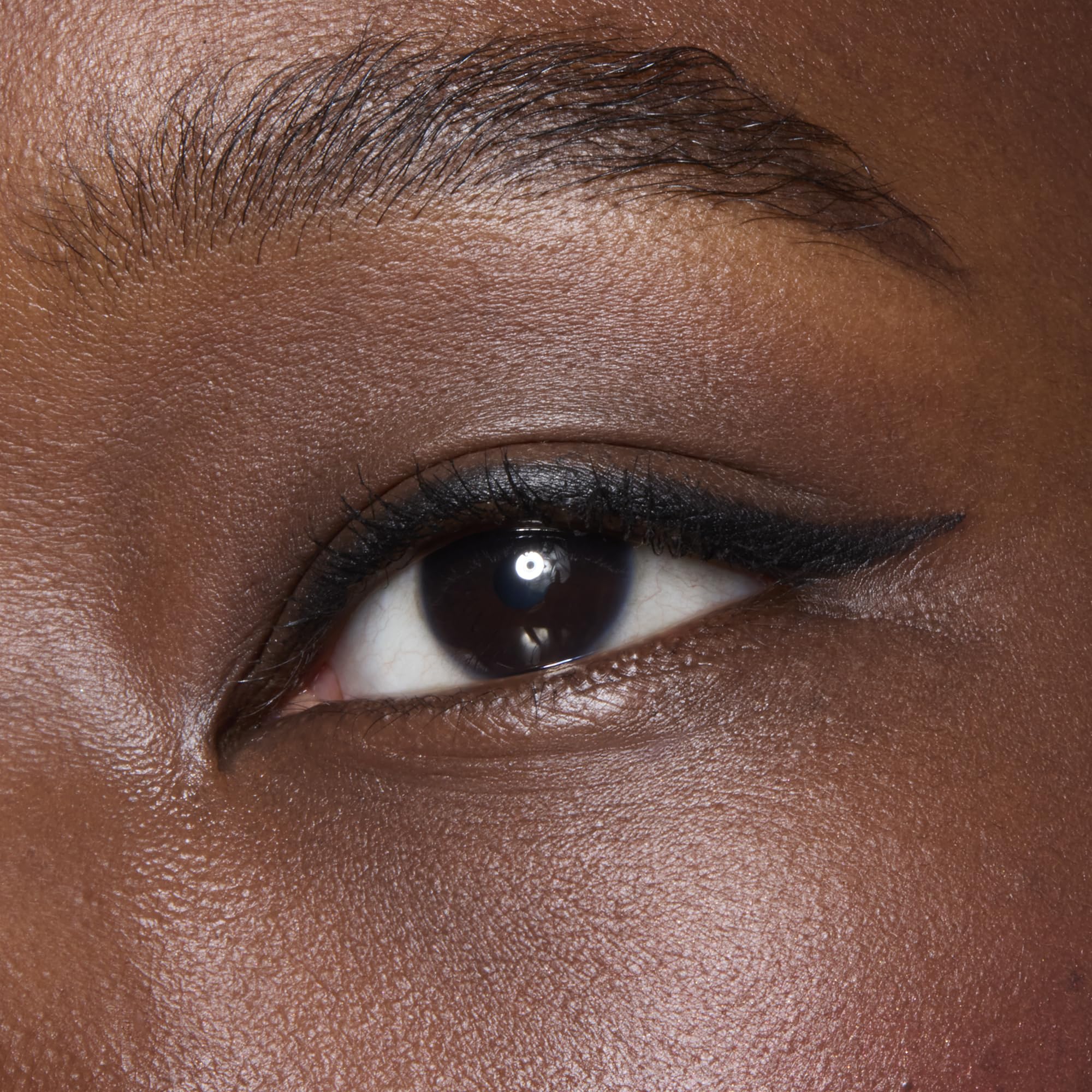 elf No Budge Retractable Eyeliner, cremig, hochpigmentiert &amp; wasserfest, für ausdrucksstarke &amp; definierte Linien, vegan &amp; tierversuchsfrei, Schwarz 6