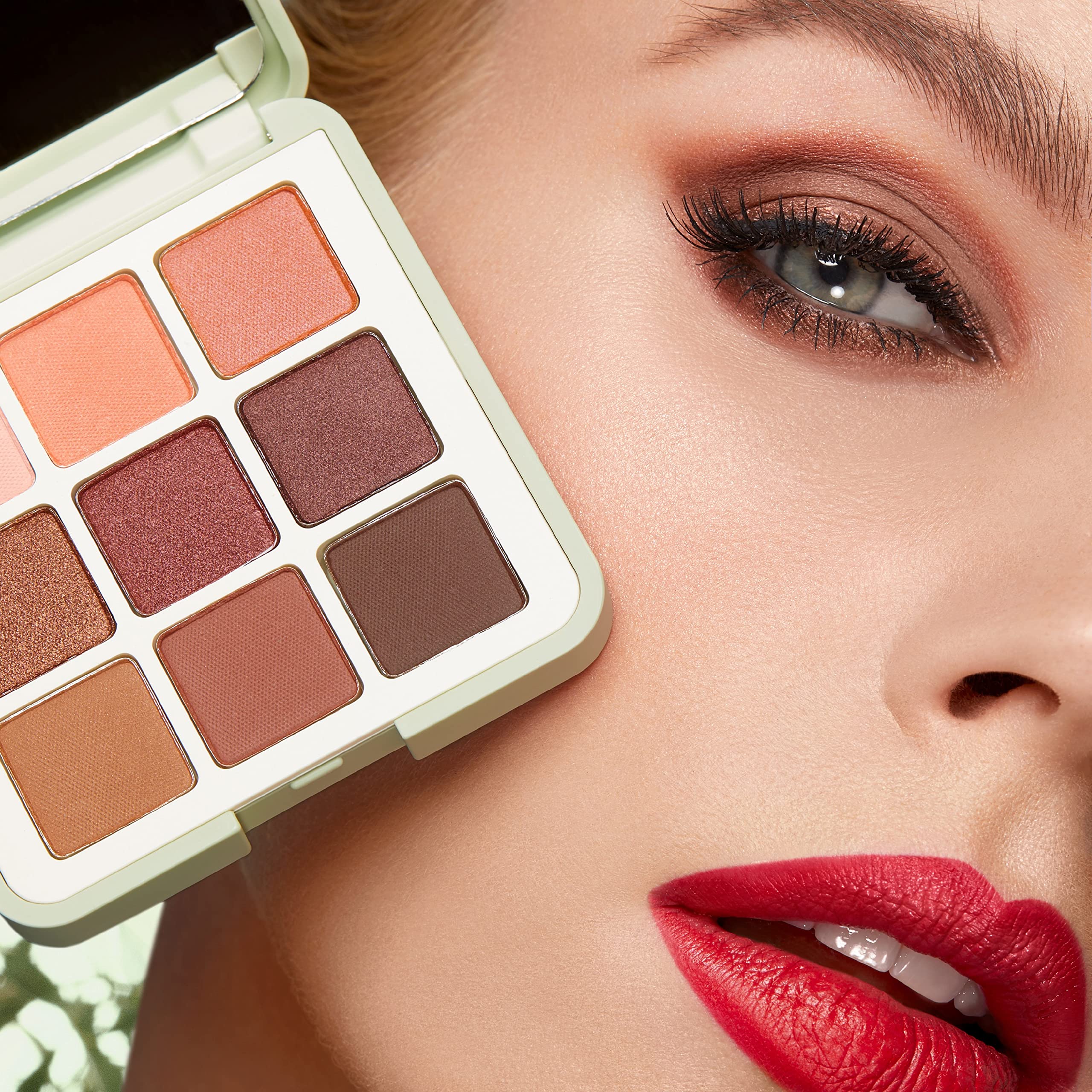 KIKO Milano Green Me Eyeshadow Palette 102 with 9 Multi-Finish Shades 4