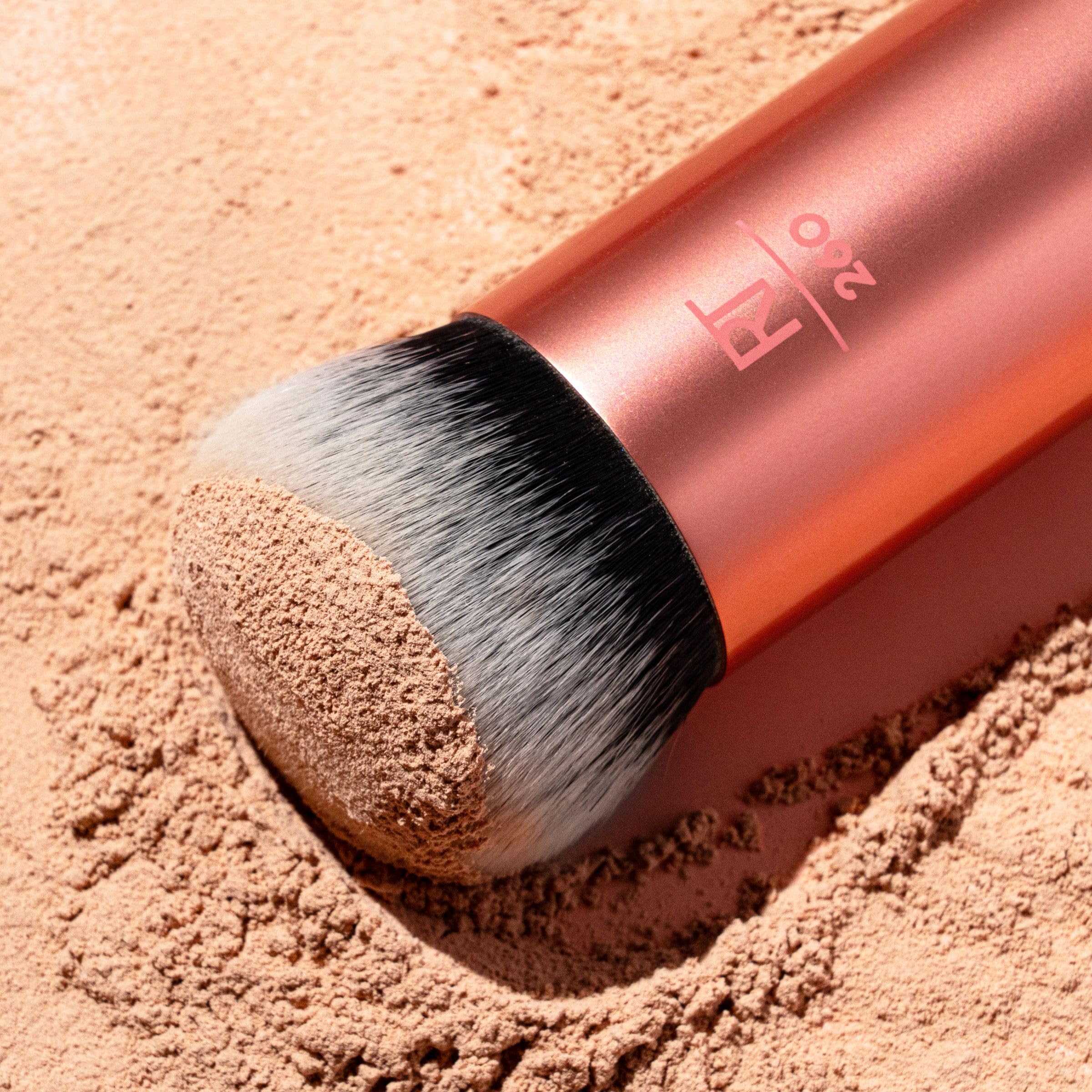 Real Techniques Bubble Blending Makeup Brush, vielseitiger Gesichtspinsel für flüssige, cremige und pudrige Produkte, mit einzigartigem Bläschenkopf, synthetischen Borsten, vegan, tierversuchsfrei, 1 Stück 9