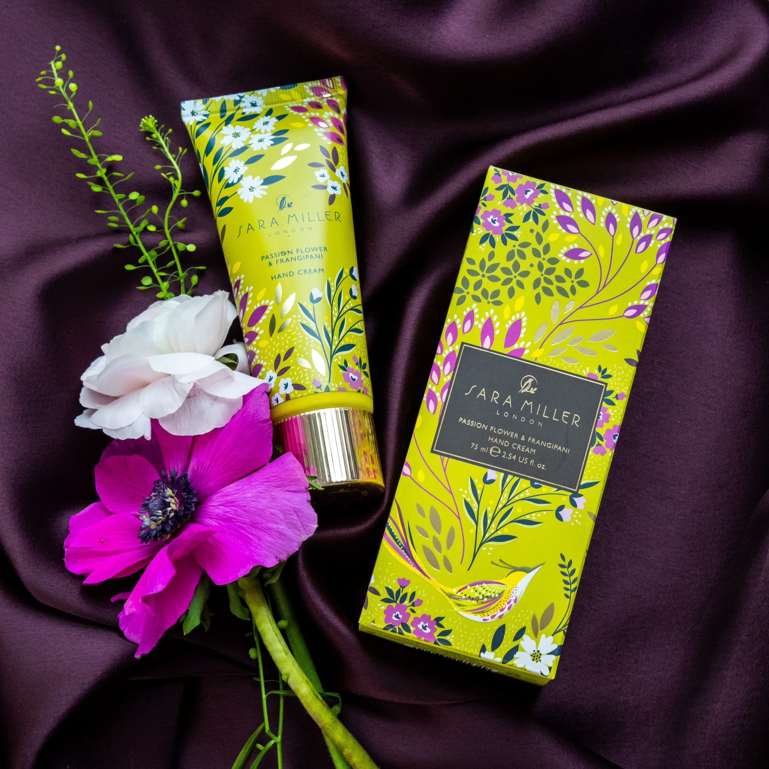 Sara Miller London Handcreme 75ml mit Passionsblume, Frangipani und Hyaluronsäure 4