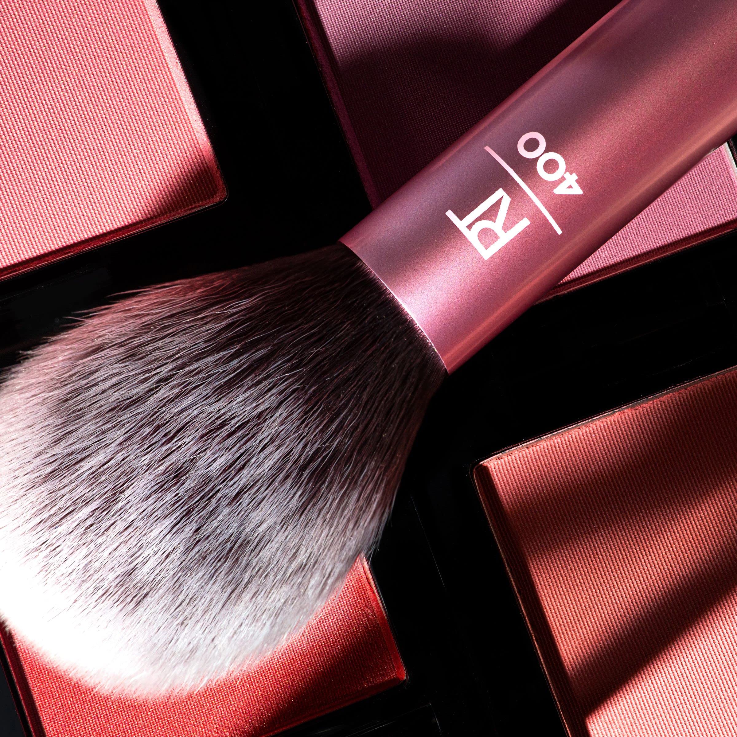 Real Techniques Cruelty-Free Blush Makeup Brush for Cheeks and Blending 5